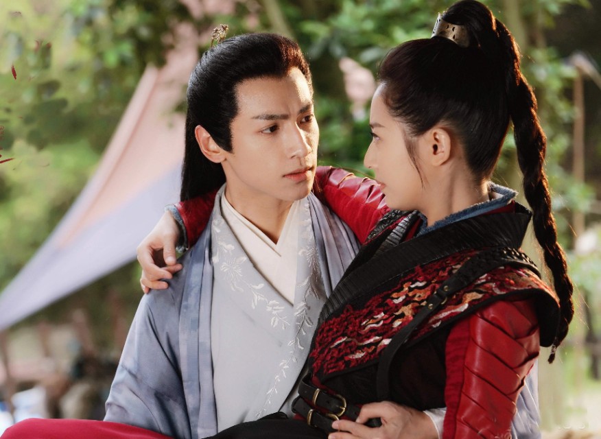 《月上重火》将播，罗云熙搭档陈钰琪，再演翩