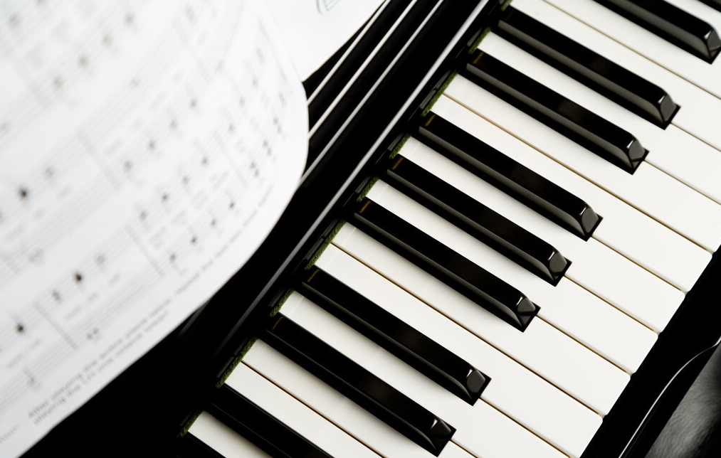 浅谈一下如何练习钢琴的黑键简单四个步骤可以帮到你