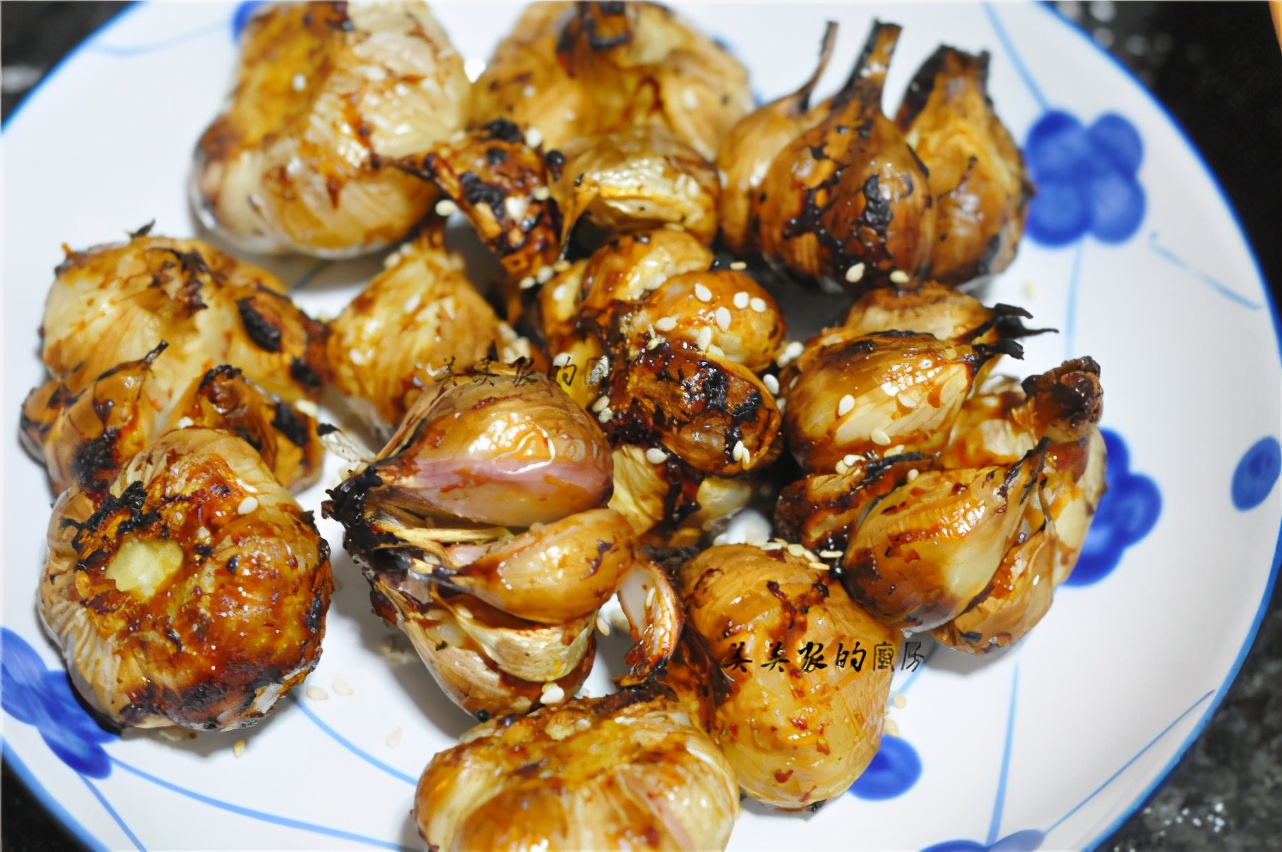 春天遇到算你有口福，一定別忘了多買點，連皮烤一烤，太解饞了