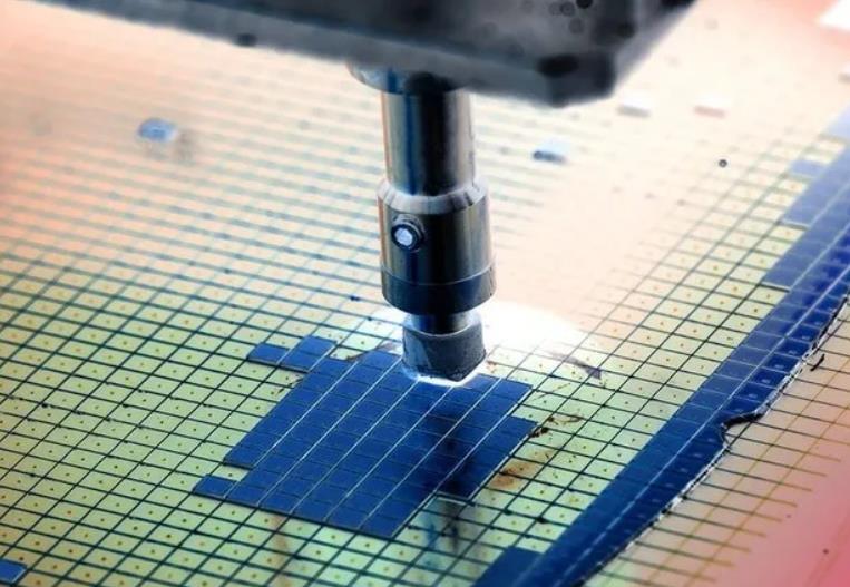 全球芯片大缺貨，大漲價背後，美、日企業賺得盆滿缽滿？