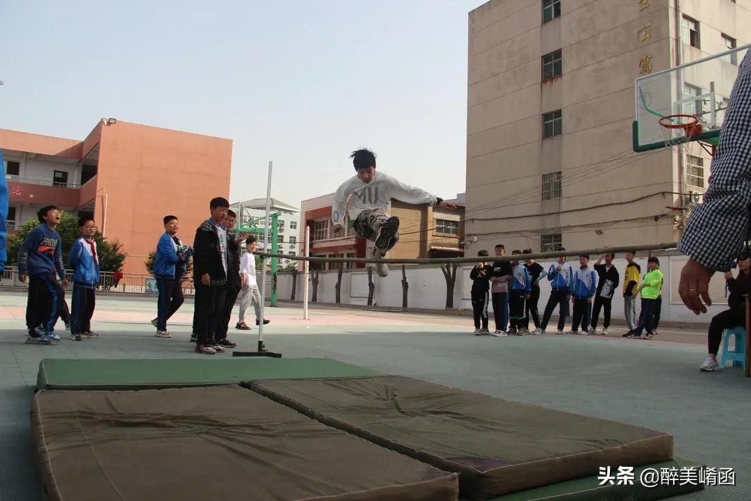 陕州区实验小学怎么样?春季田径运动会掠影(图21)