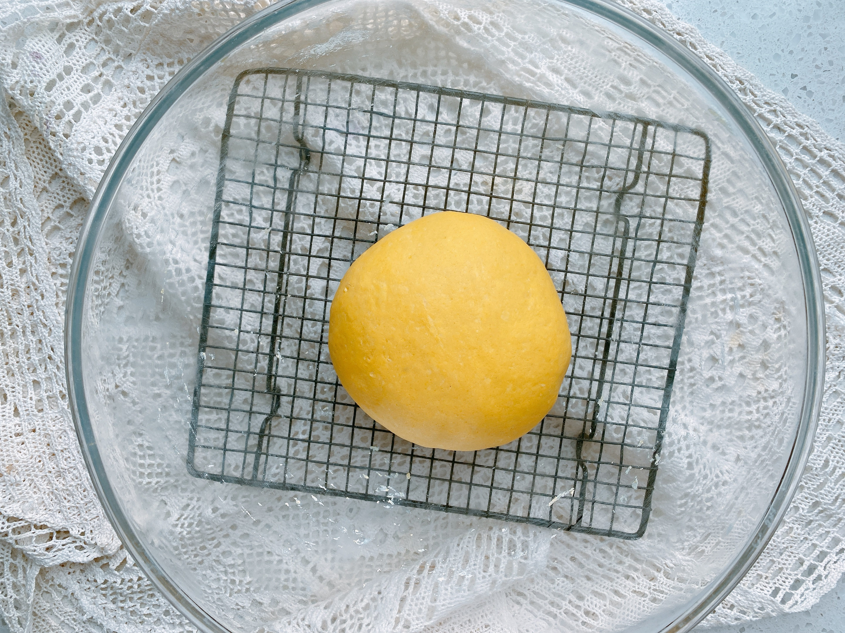 六一兒童節要到了，給孩子做款菠蘿饅頭，顏值高易操作，孩子愛吃