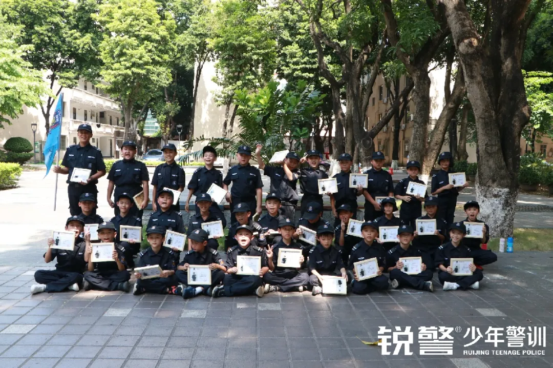 锐警少年警训夏令营：我们在奔跑，创造属于自己的警察梦