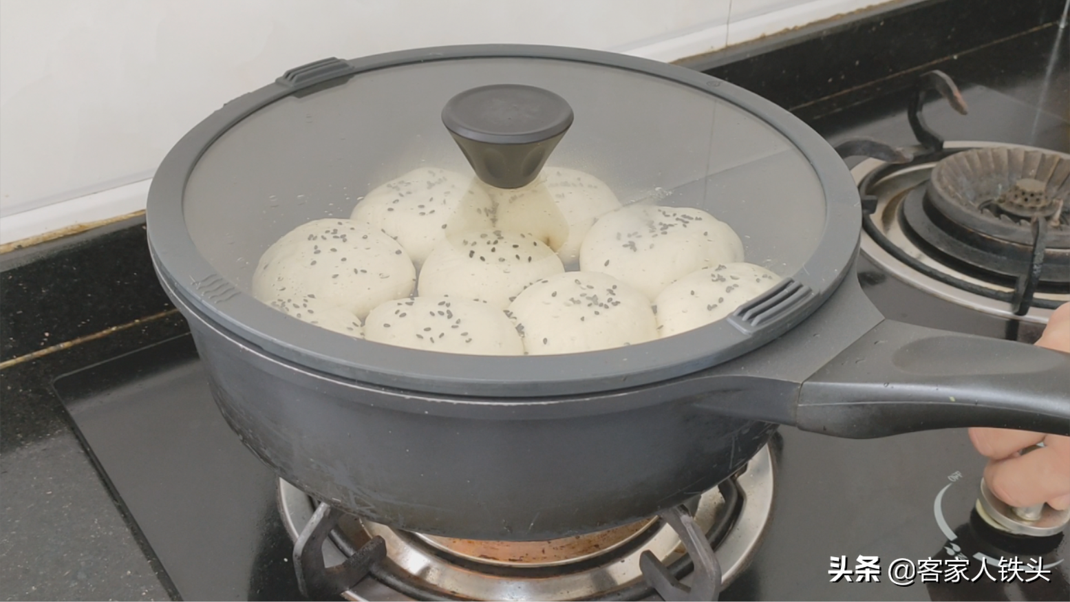 我家孩子隔三差五點吃的早餐做法，鬆軟又酥香，很多人一次吃5個