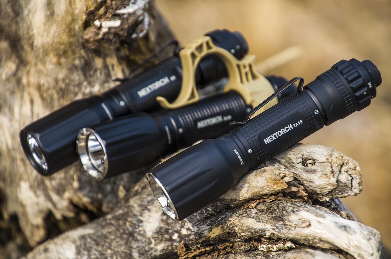 延续经典的战术照明纳丽德ta15战术手电