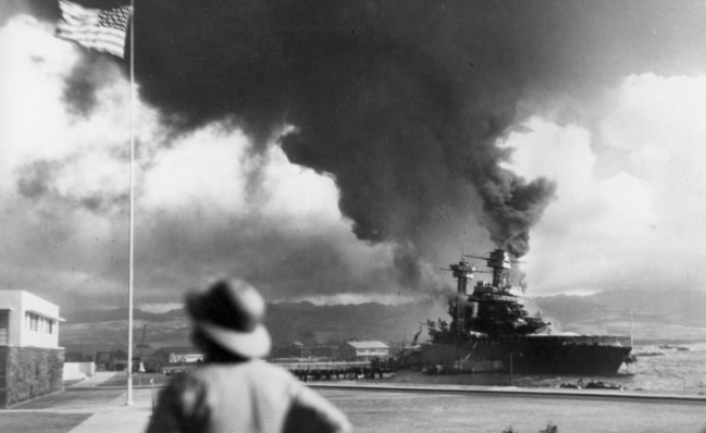 二战期间，美国海军已经成功破译日军电码，为