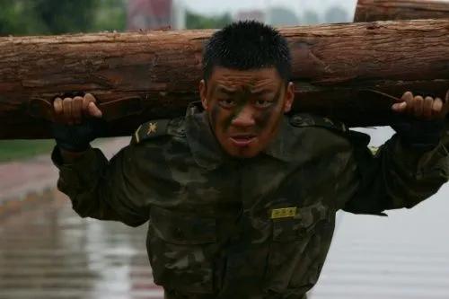 为什么说《士兵突击》不是王宝强主演就会扑街