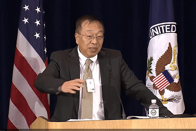 特朗普已退出政壇，隨之失勢的漢奸余茂春，落得什麼下場？