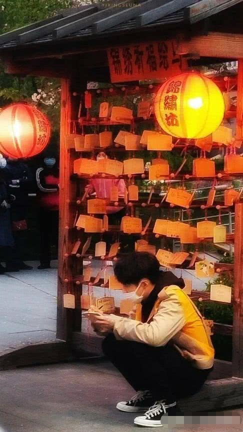 张艺兴宣布正式退出《极限挑战》，可能另有隐情，是个明智选择
