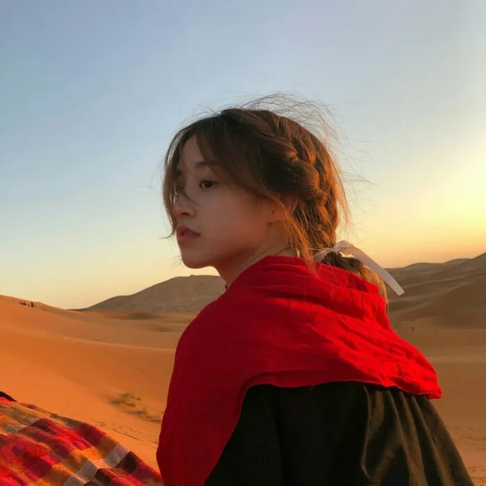 暗恋又不敢表白的句子 暗恋是成功的哑剧，说出来就成了悲剧图片