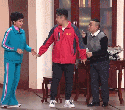 从“小品女王”到被喊“滚出春晚”，蔡明到底