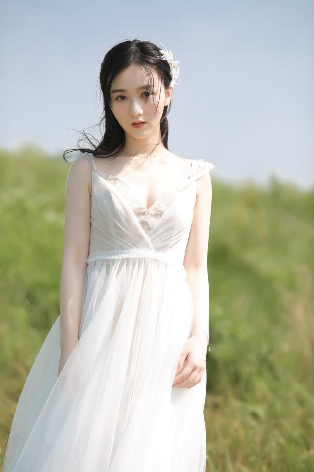 感到幸福的唯美句子 春风十里，不及相遇有你图片