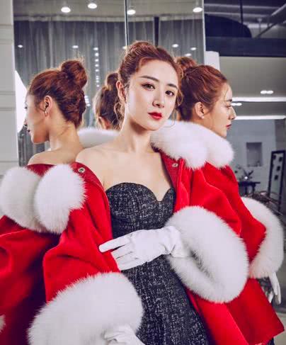 薇娅老公罕现身，驾600万豪车接老婆下班，共回