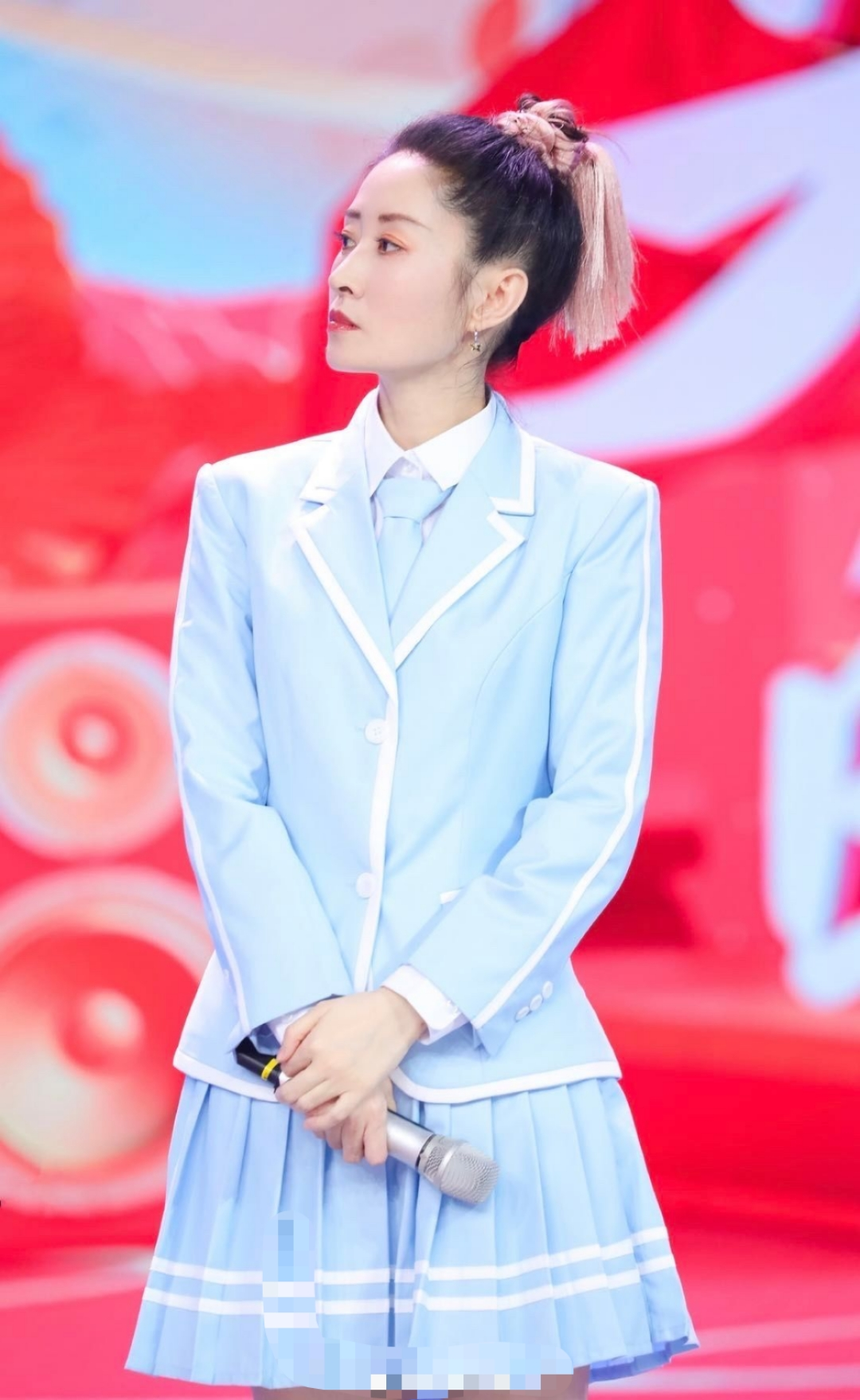 “姐圈顶流”效应已过！刘敏涛，真不适合参加综艺，该回去演戏了