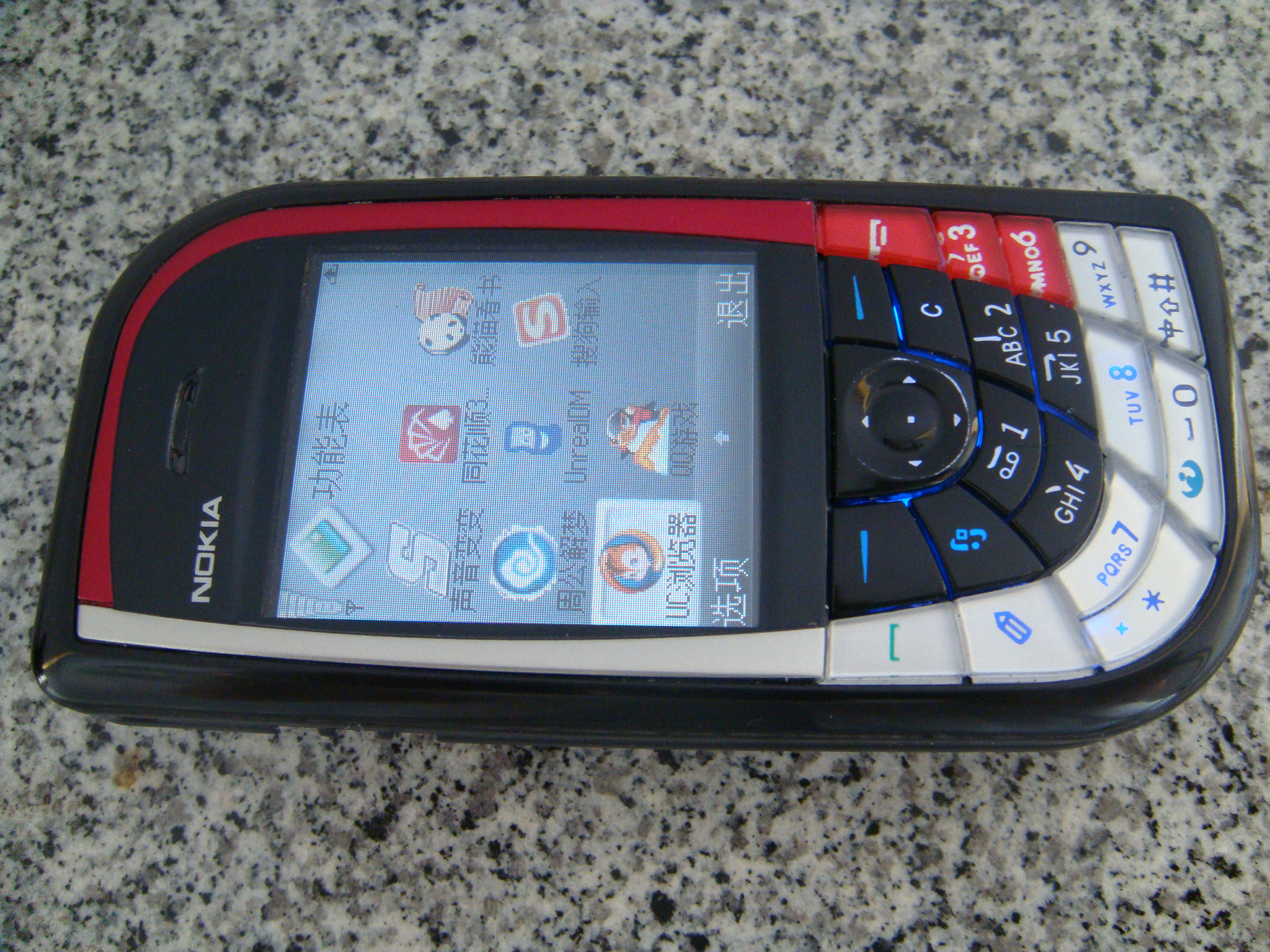 经典怀旧之Nokia7610：设计方案之高超无以伦比，红遍全球
