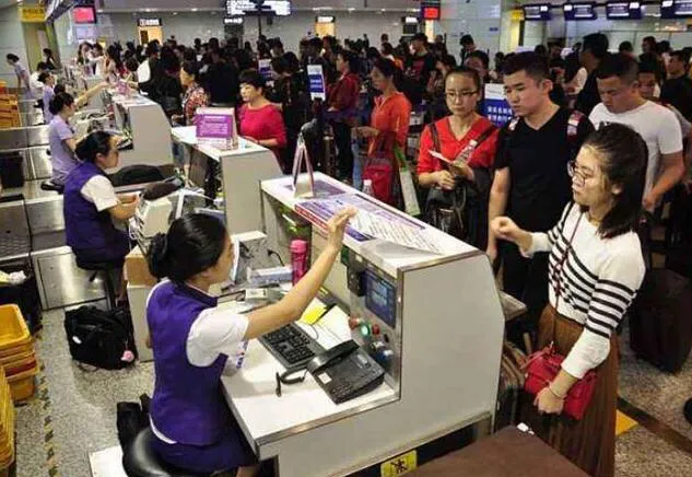 中国要是不同意通航，美国就只能辞退2万员工，