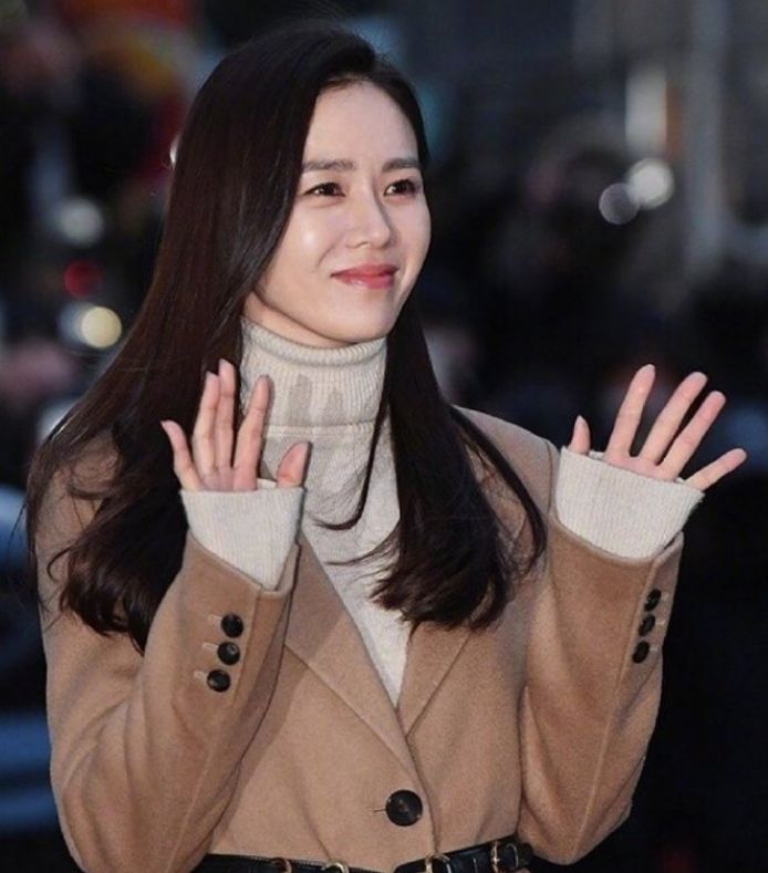 玄彬孙艺珍“假戏真做”？女方穿“麻袋裙”惹