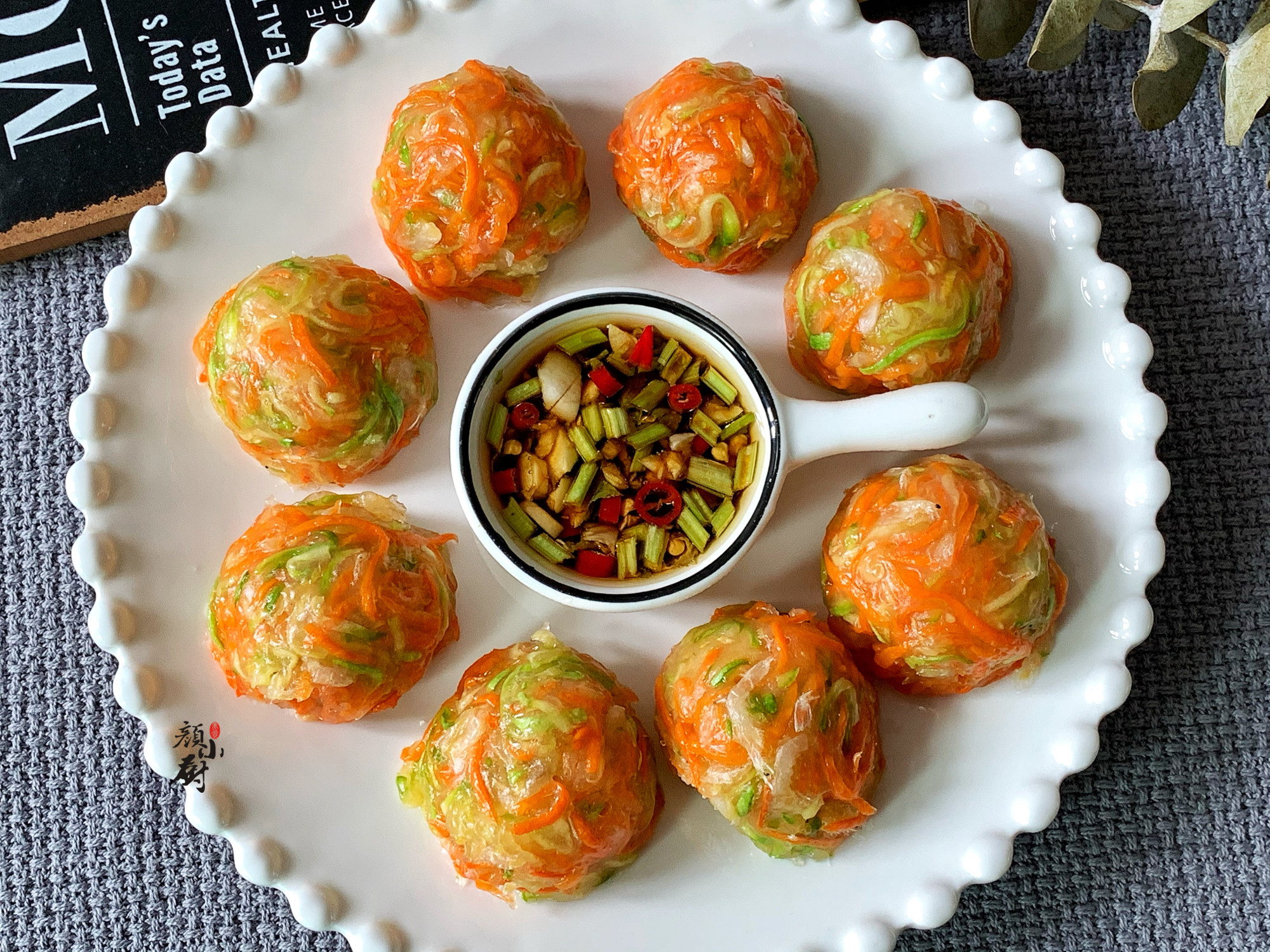 這食材最近吃得多，3元做一盤，搓成小丸子蒸一鍋，蘸料吃真香