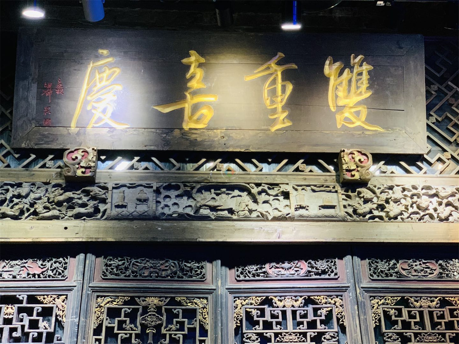 重庆最贵中餐厅，人均1000起，甲鱼鲍鱼翘壳鱼，到底值不值？