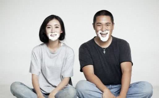 公公婆婆都是著名演员，可她出道多年而不红，