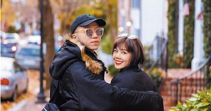 愚人节吃瓜真假难辨：2人官宣恋情，3人分手婚变