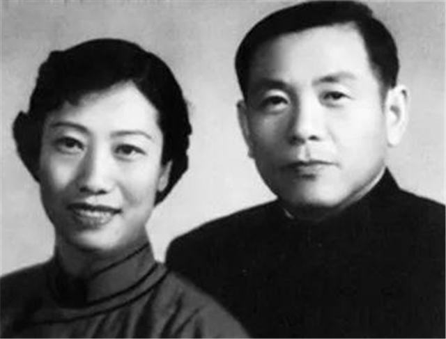 两弹元勋彭桓武：不会洗衣做饭，43岁才结婚，80岁捐赠一百万奖金