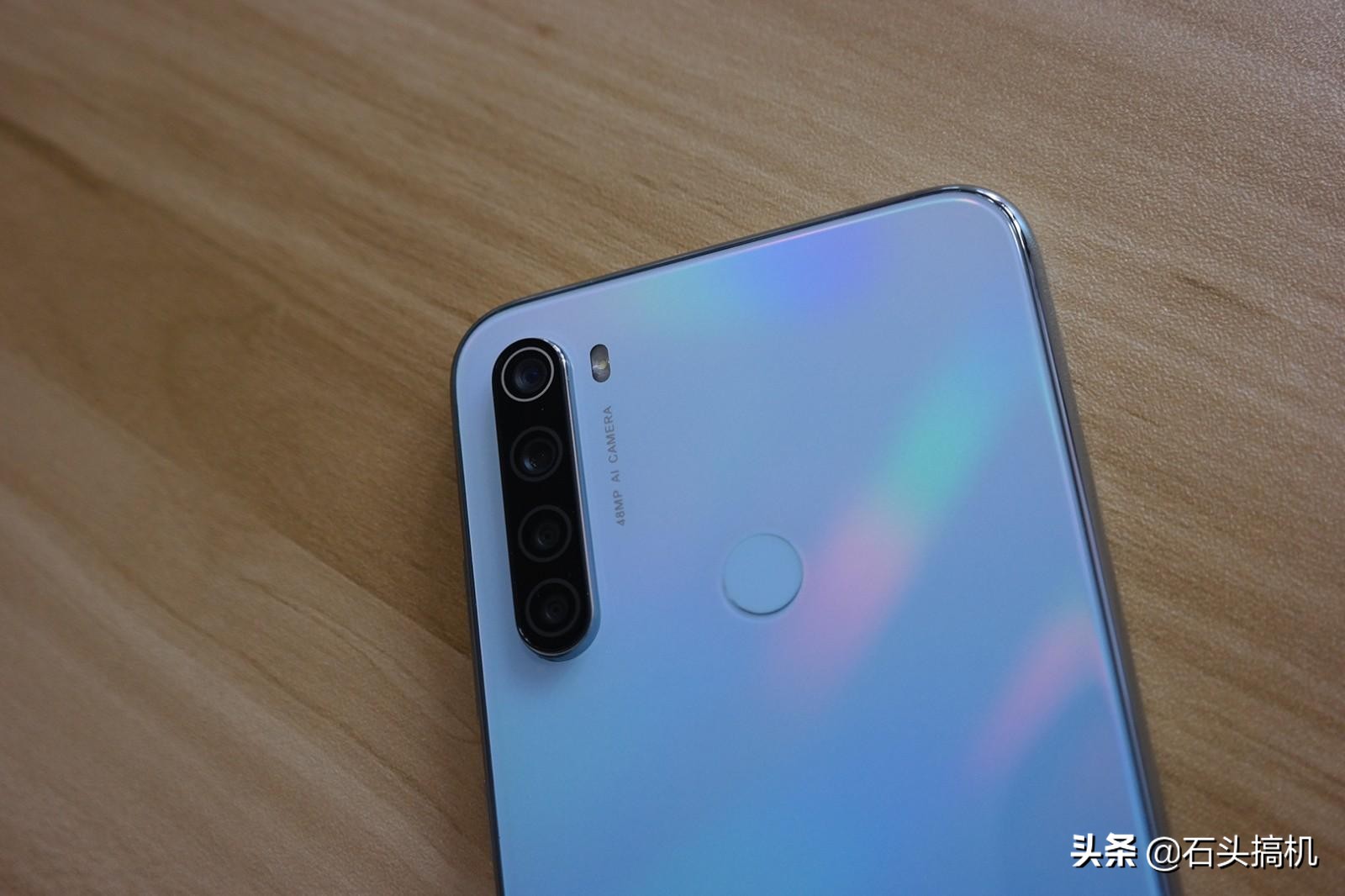 Redmi Note 8皓月白开箱图赏！玻璃手感好颜值高