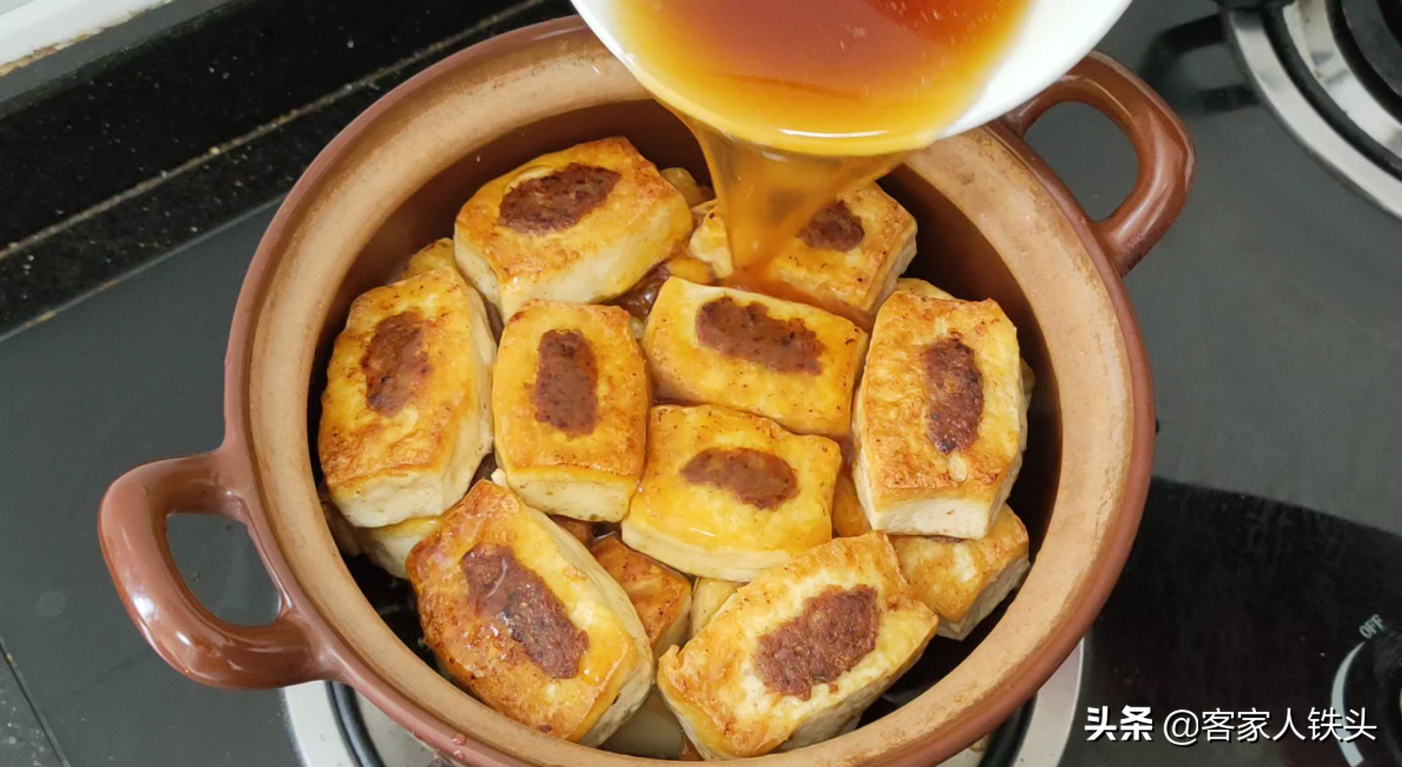新年待客，少不了一锅客家酿豆腐，教你新吃法，营养好吃又便宜