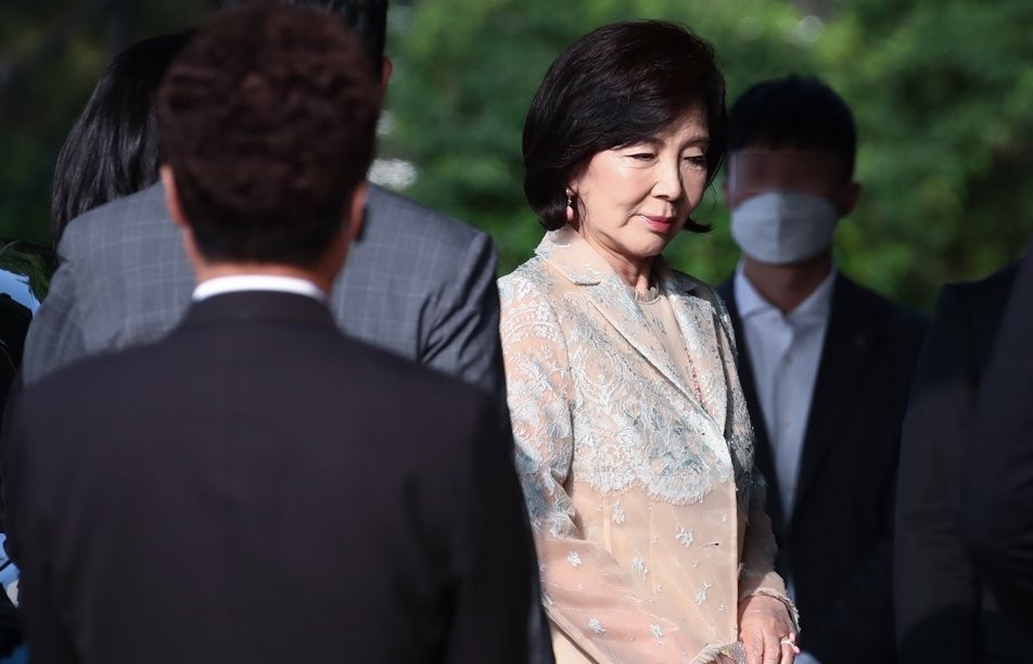 无敌狗血！韩总统之女嫁财阀太子，男方竟登报示爱情妇求离婚？