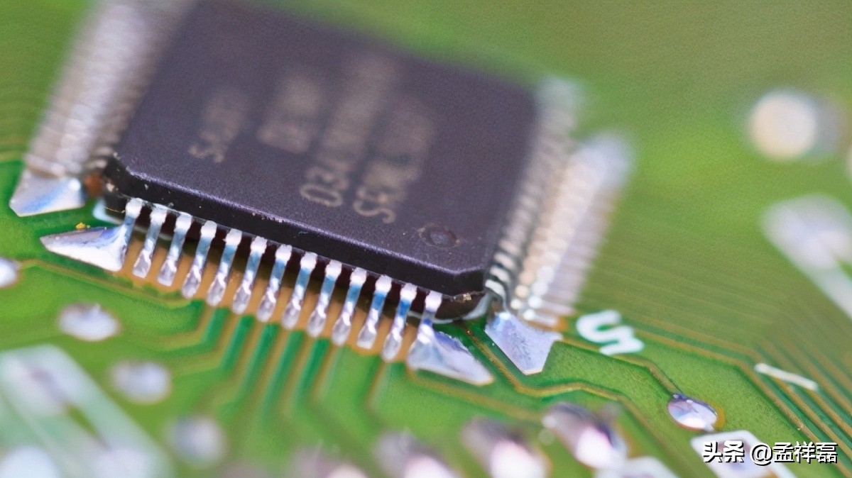 新材料之王再突破，石墨烯芯片超传统芯片5到10倍，能否破局？