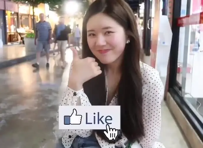 赵露思逛夜市喝奶茶，原相机下的她我酸了，这