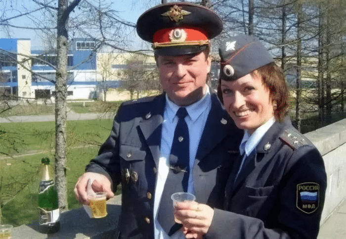 �й���λ���ƴ�У������ſ����17���������ֻ��������Ҫ���θ