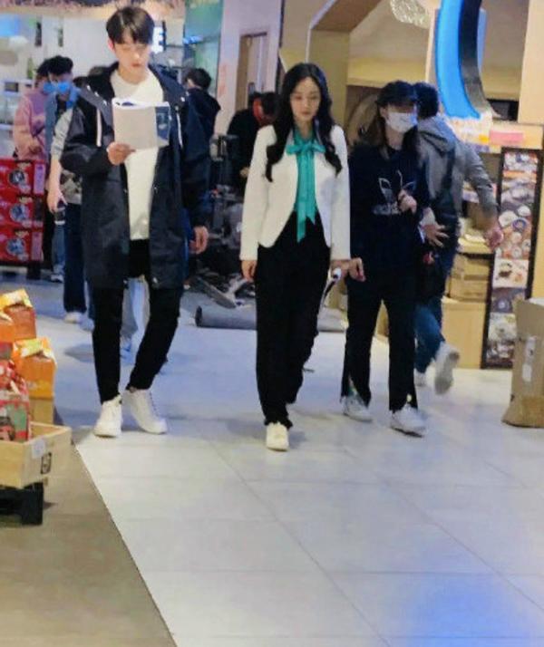 劉丹曝小糯米極度思念父母，見到離家數月的劉愷威即緊摟著不放手