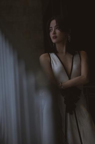 Yang Zi ＆ plum now again fit! Modelling of red carpet of 10 female stars gives birth to graph Vs essence to repair