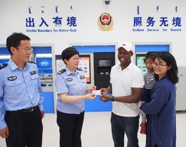 又一批外国专家来华，只为一张中国绿卡，3000名