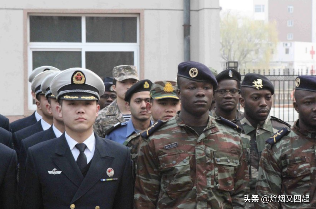 解放軍里沒有外國人？那么這些黑人士兵，又是從哪里冒出來的？