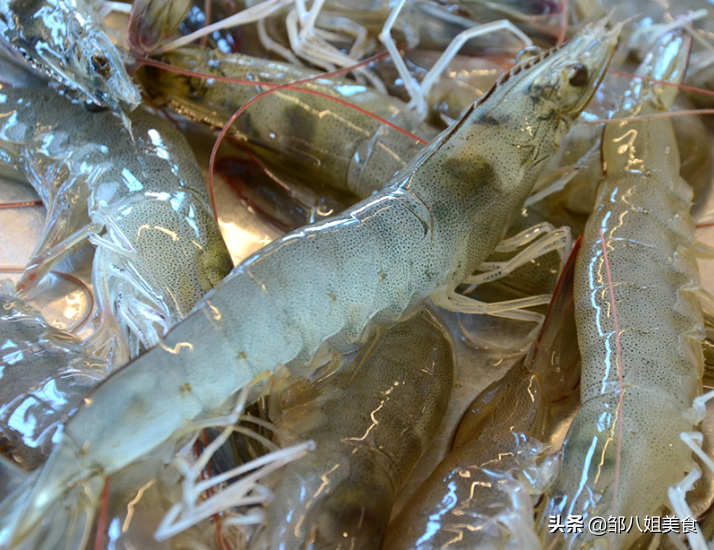 大虾怎么保鲜？别再直接冷冻，教您一个妙招，放两个月仍新鲜