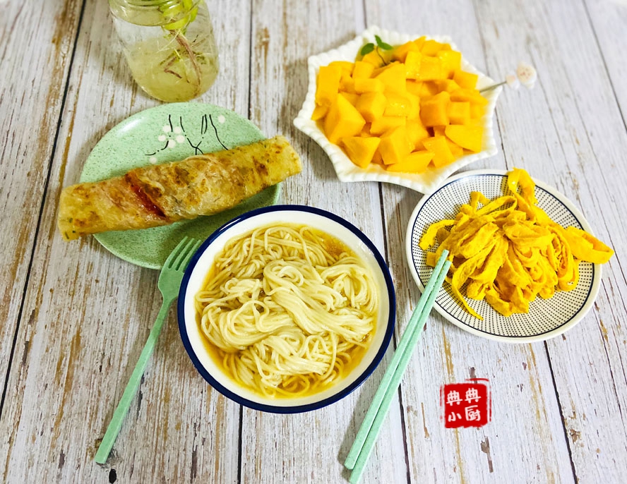 放假在家，一日三餐合理安排，不凑合，不偷懒