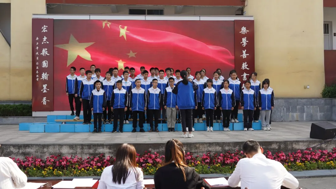 天府新區(qū)三星中學紀念五四運動102周年活動(圖20) 天府新區(qū)三星中學紀念五四運動102周年活動(圖20)