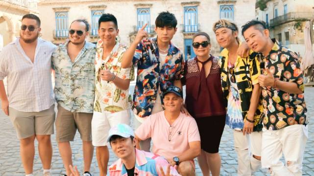 如何让网友集体吃狗粮？周杰伦新歌花式表白昆