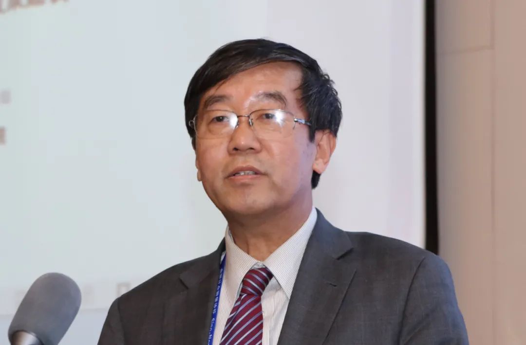 对话李实：贫富悬殊不能归因到民营企业身上 |亚布力内参
