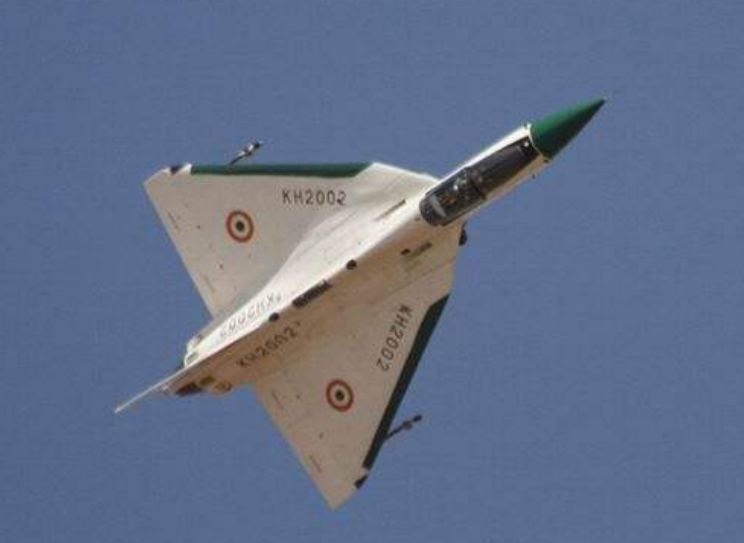 印度又大手笔军购，450架战斗机将入手，有114架法国买的“国产”货