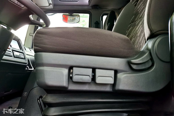 高顶双卧+600L大油箱，福田奥铃大黄蜂home版载货