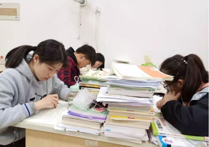 大學(xué)什么時(shí)候考研最好,考研提前多久備考(圖2) 大學(xué)什么時(shí)候考研最好,考研提前多久備考(圖2)