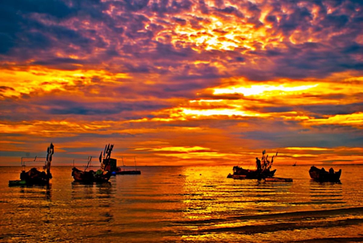 海壓竹枝低復(fù)舉 風(fēng)吹山角晦還明_海壓竹枝低復(fù)舉 風(fēng)吹山角晦還明_海壓竹枝低復(fù)舉 風(fēng)吹山角晦還明