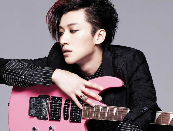 惋惜：雪莉确认自杀身亡，而他们一个割腕两个