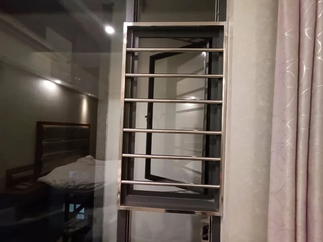 科东尼门窗丨安全防护栏，筑牢安全网
