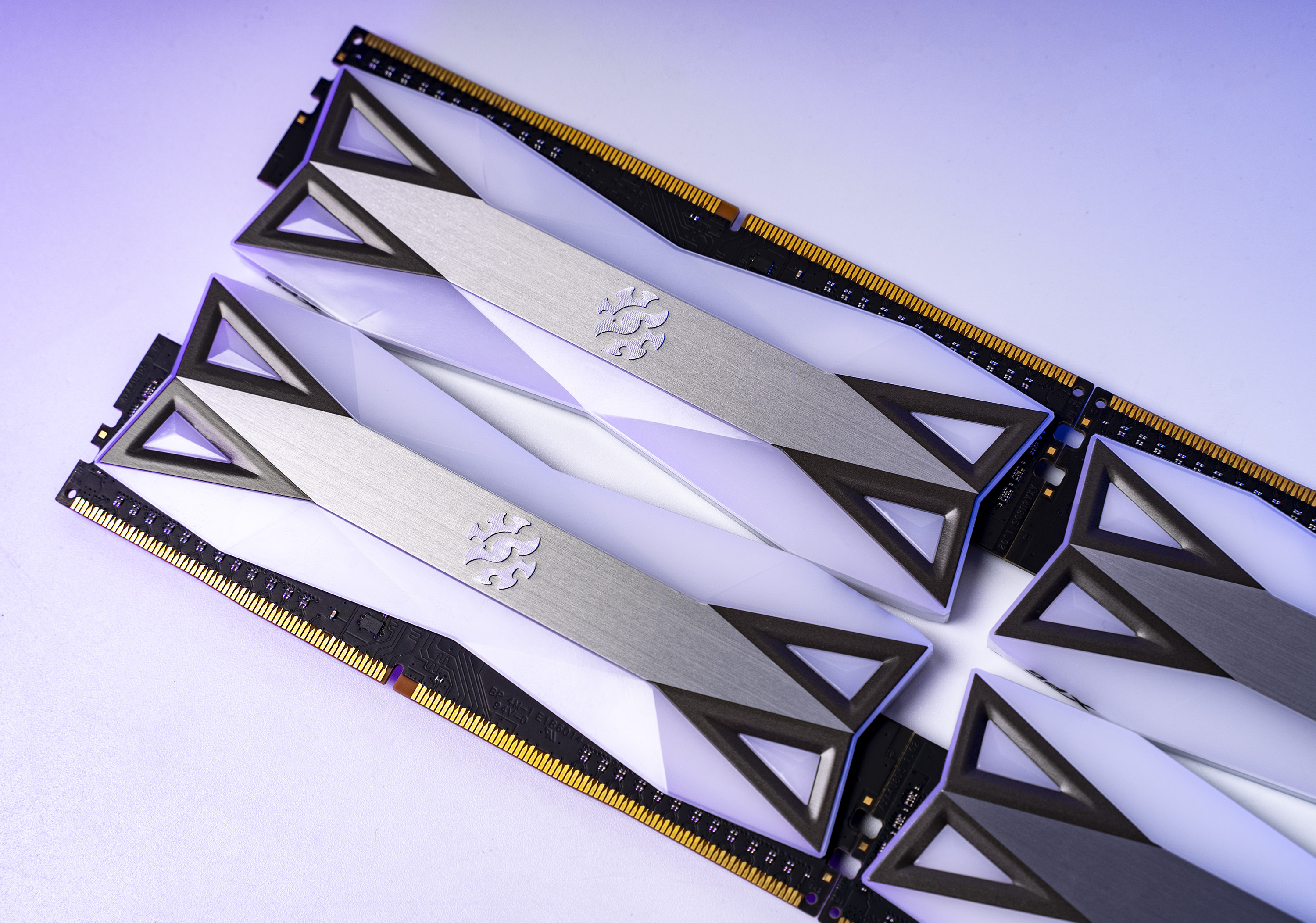 顶级体验！XPG龙耀D60G 3600MHz C14超频简测