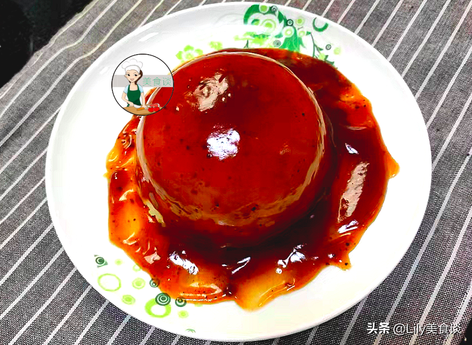 秋天，这菜三天两头必做，蒸熟淋酱汁，不放肉也香，秋天吃特养人