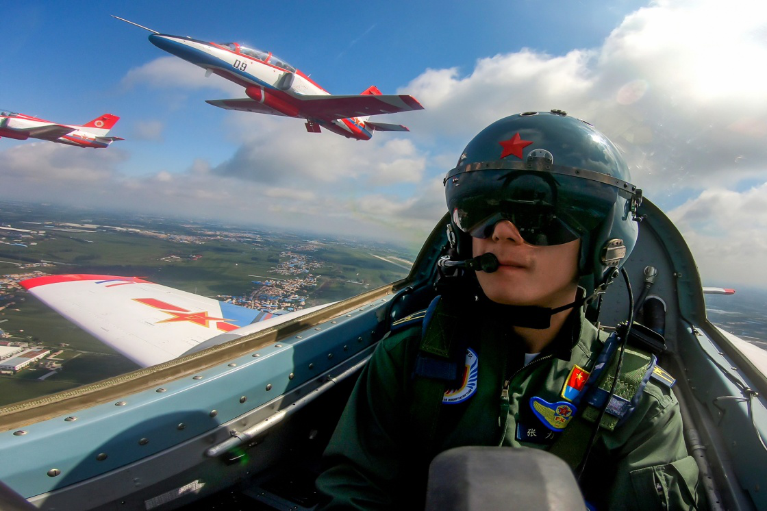 美五代机F22克星在中国出现，双头设计有何玄机？航母战中作用明显